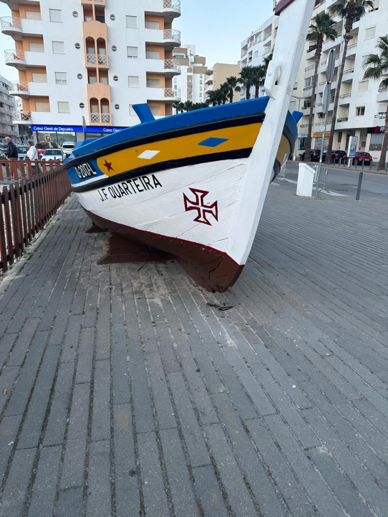 Quarteira Home Beach Ferias Tranquilas A 1Km Da Praia Totalmente Renovado Kültér fotó