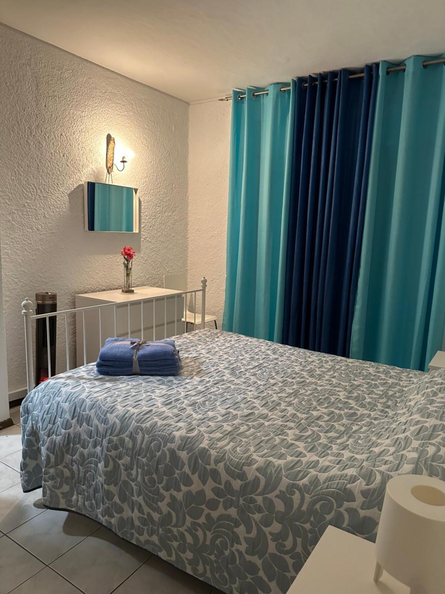 Quarteira Home Beach Ferias Tranquilas A 1Km Da Praia Totalmente Renovado Kültér fotó